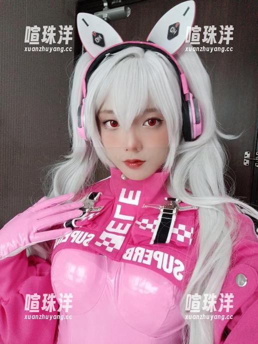 Messie Huang Messie Huang化身Hololive团长,给你无圣光图集新体验